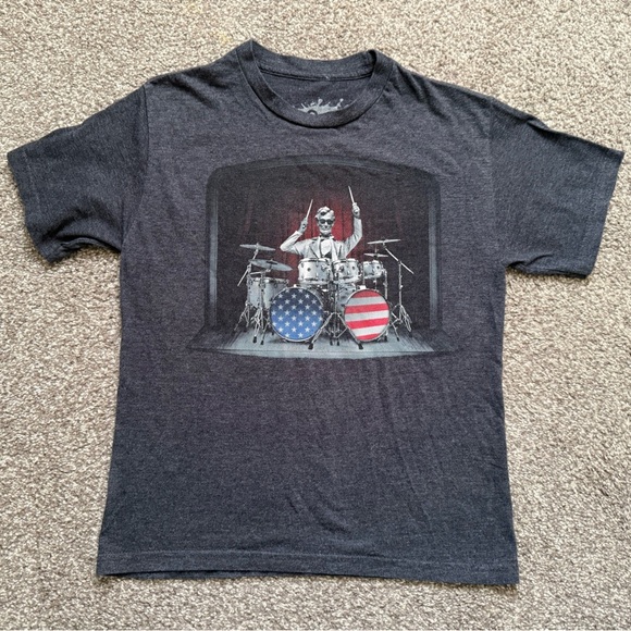 Kids graphic print patriotic T-shirt. Gray. Medium - Picture 1 of 4